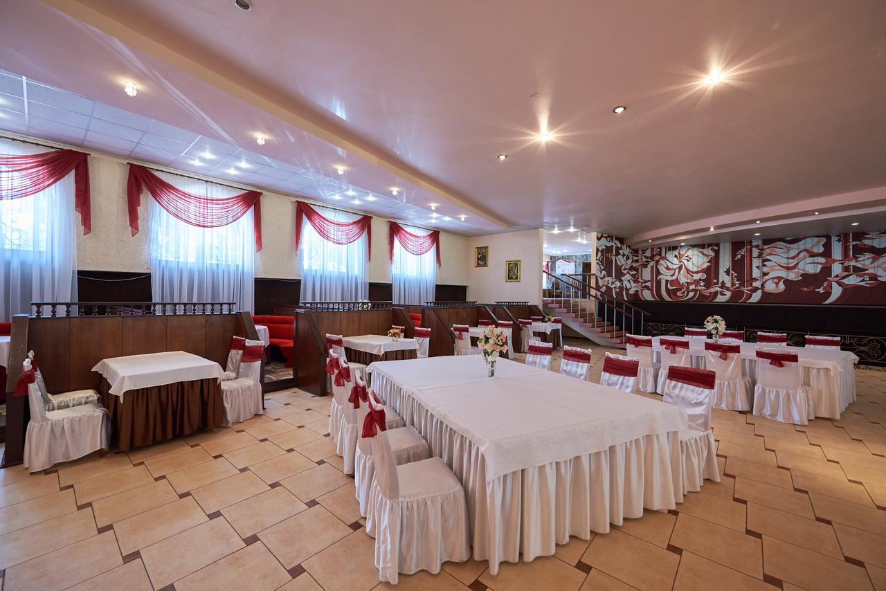 Rassvet Hotel Dnipro Ngoại thất bức ảnh