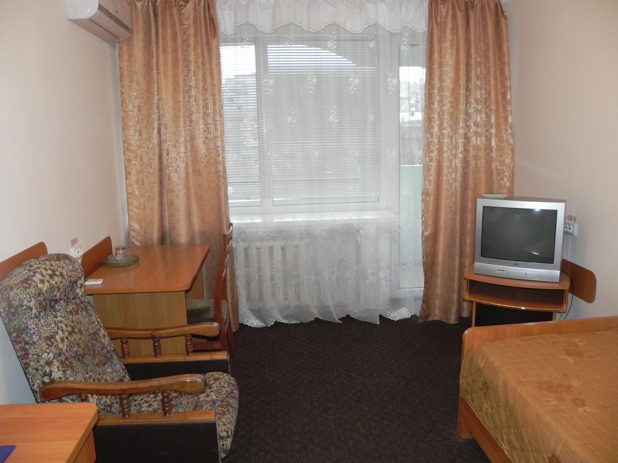 Rassvet Hotel Dnipro Ngoại thất bức ảnh